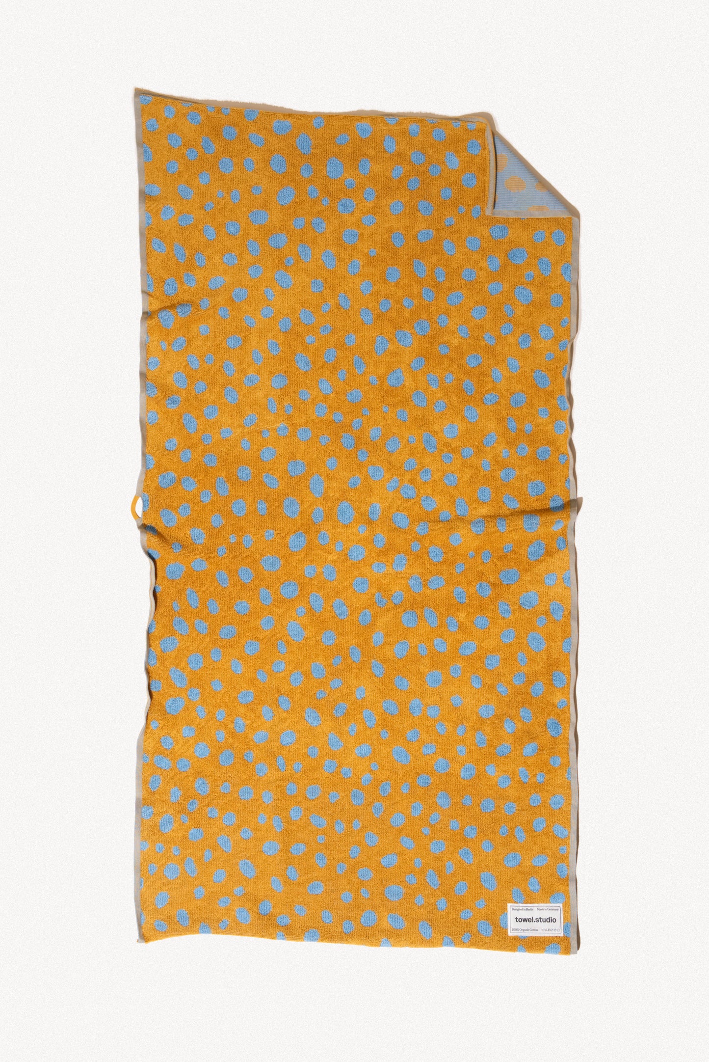 Pebbles Bath Towel | Caramel & Sky