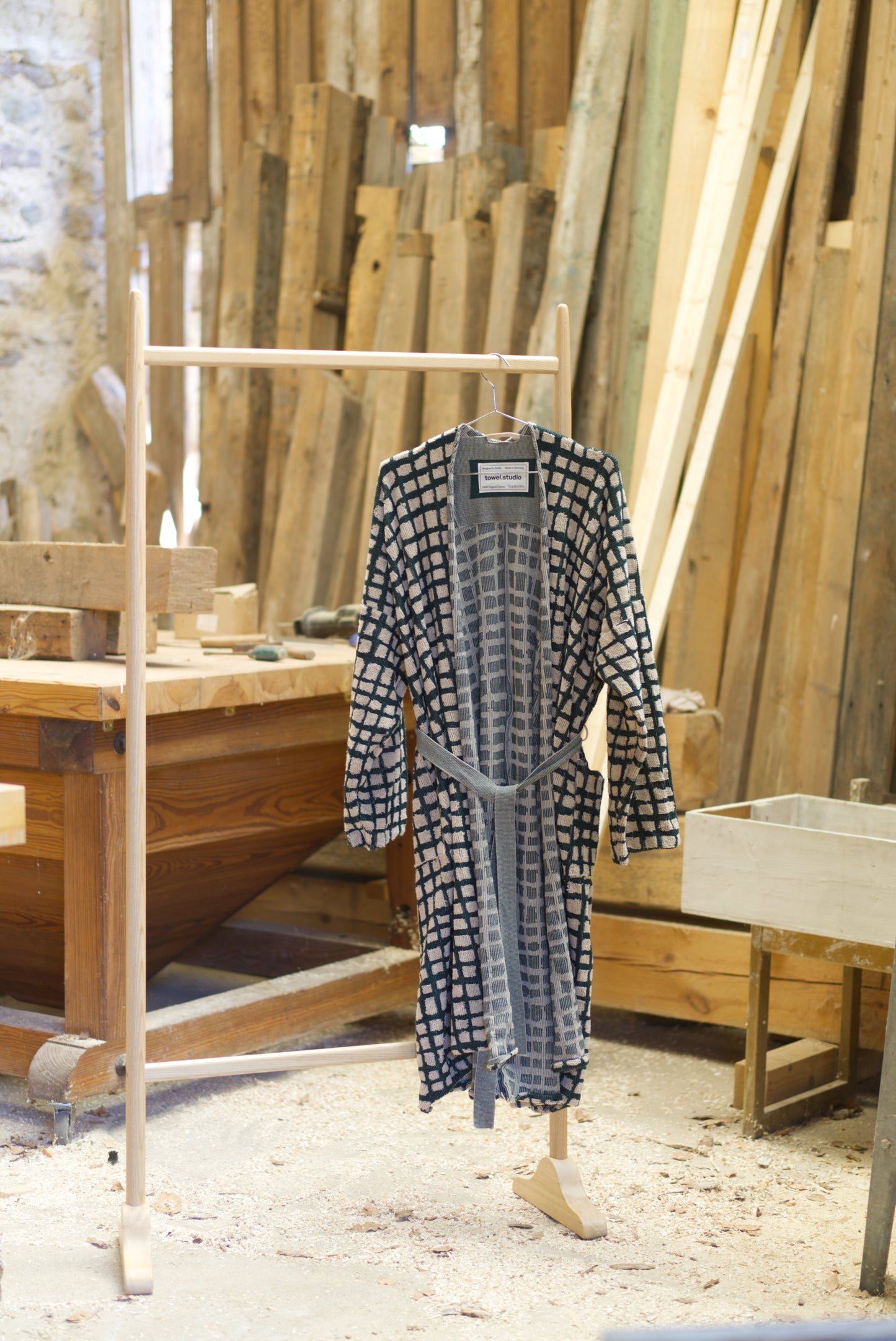 Bold Grid Bathrobe | Forest Green