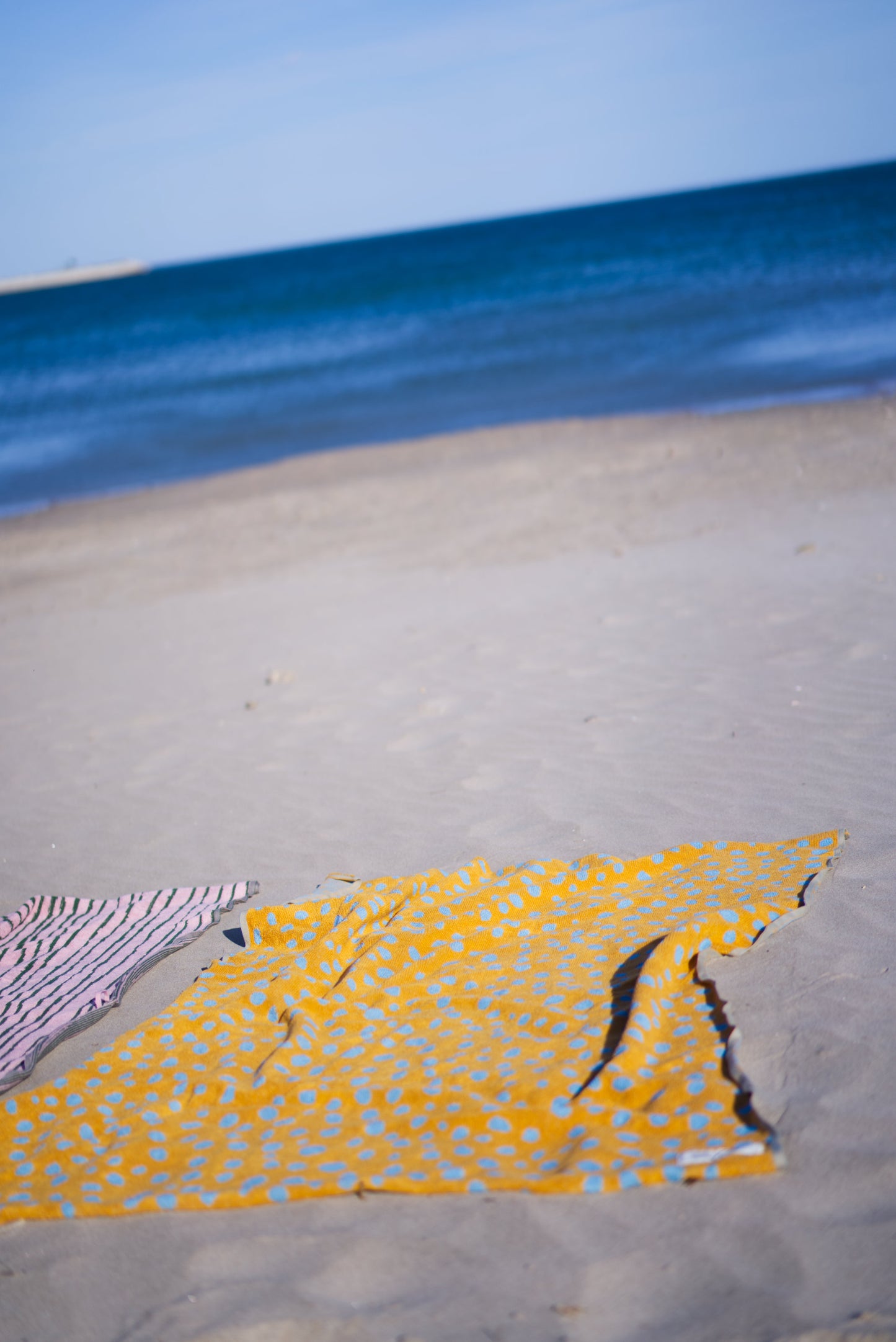 Pebbles Beach Towel | Caramel & Sky