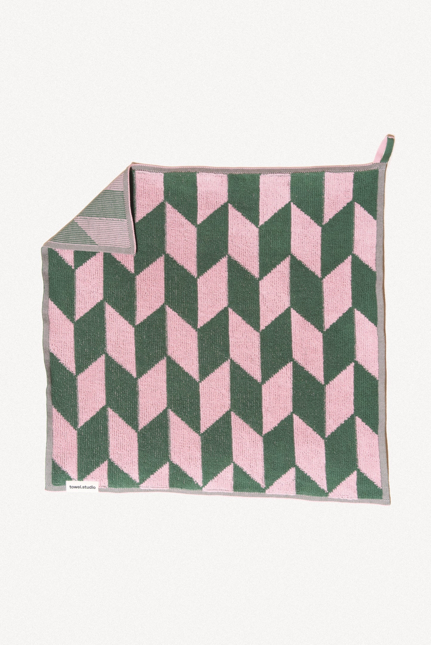 Arrow Tail Guest Towel | Pink & Green