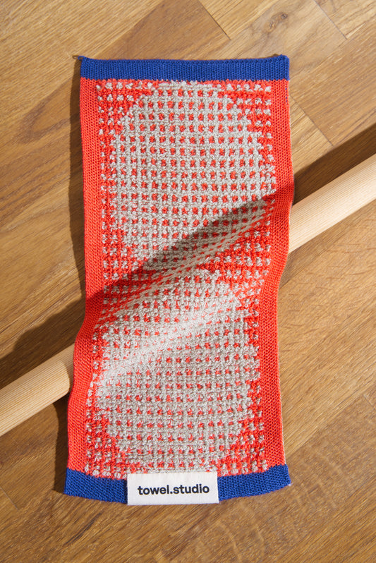 Mesh Pocket Towel | Fire