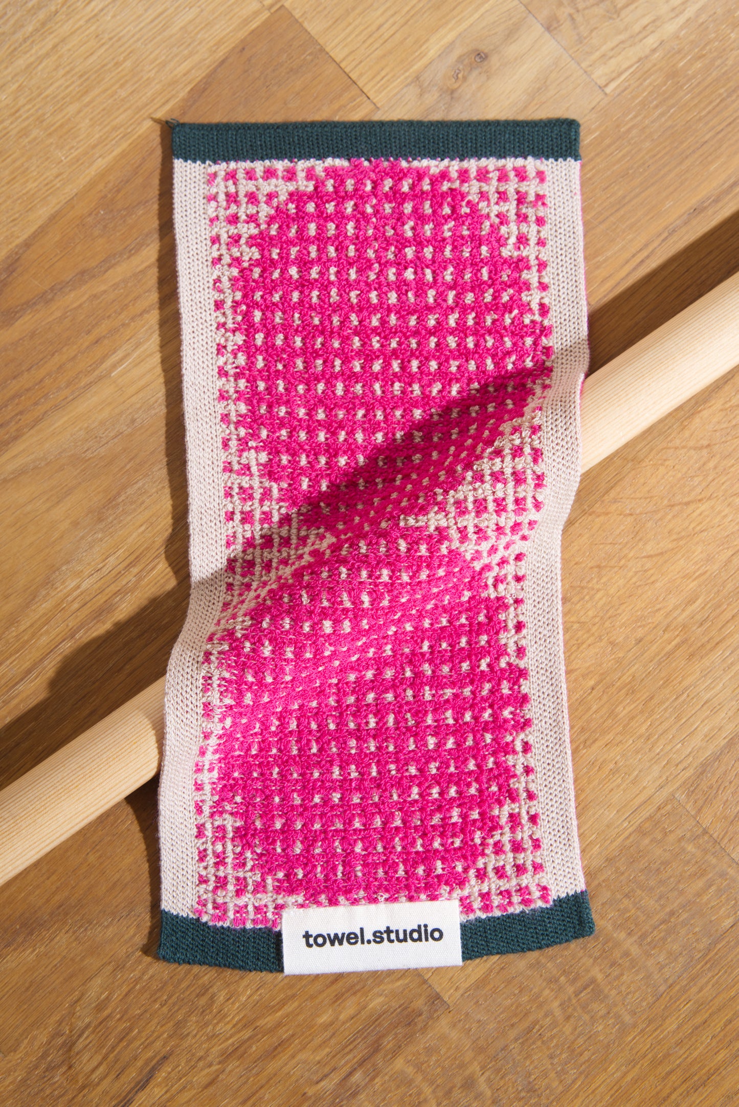 Mesh Pocket-Handtuch | Fuchsia