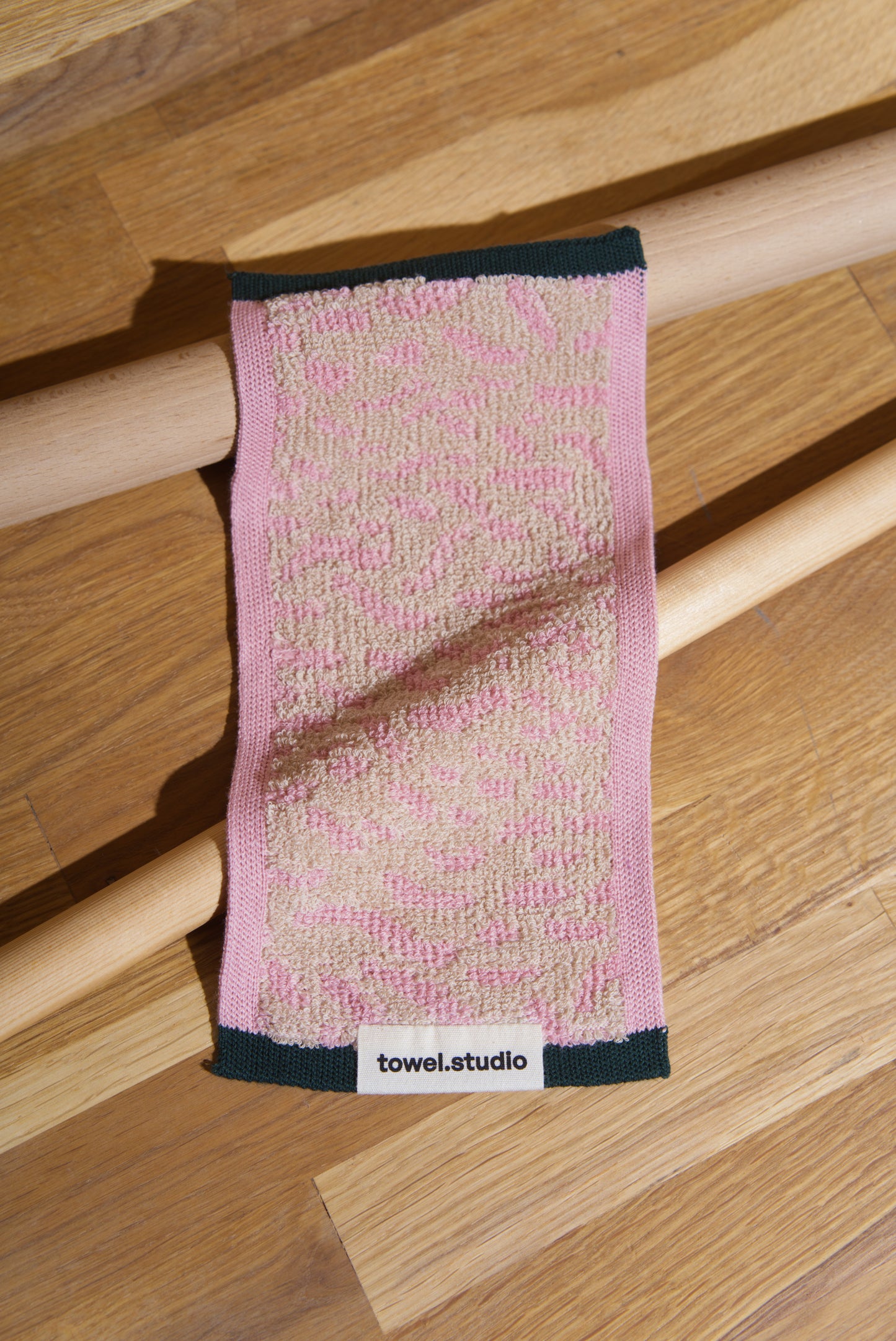 Noisy Camo Pocket Towel | Rose & Cream