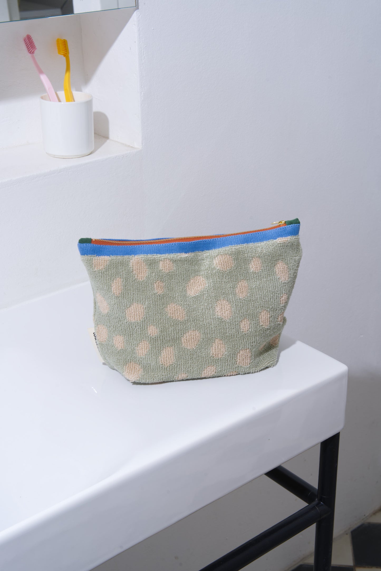 Pebbles Toiletry Bag | Sage | Small