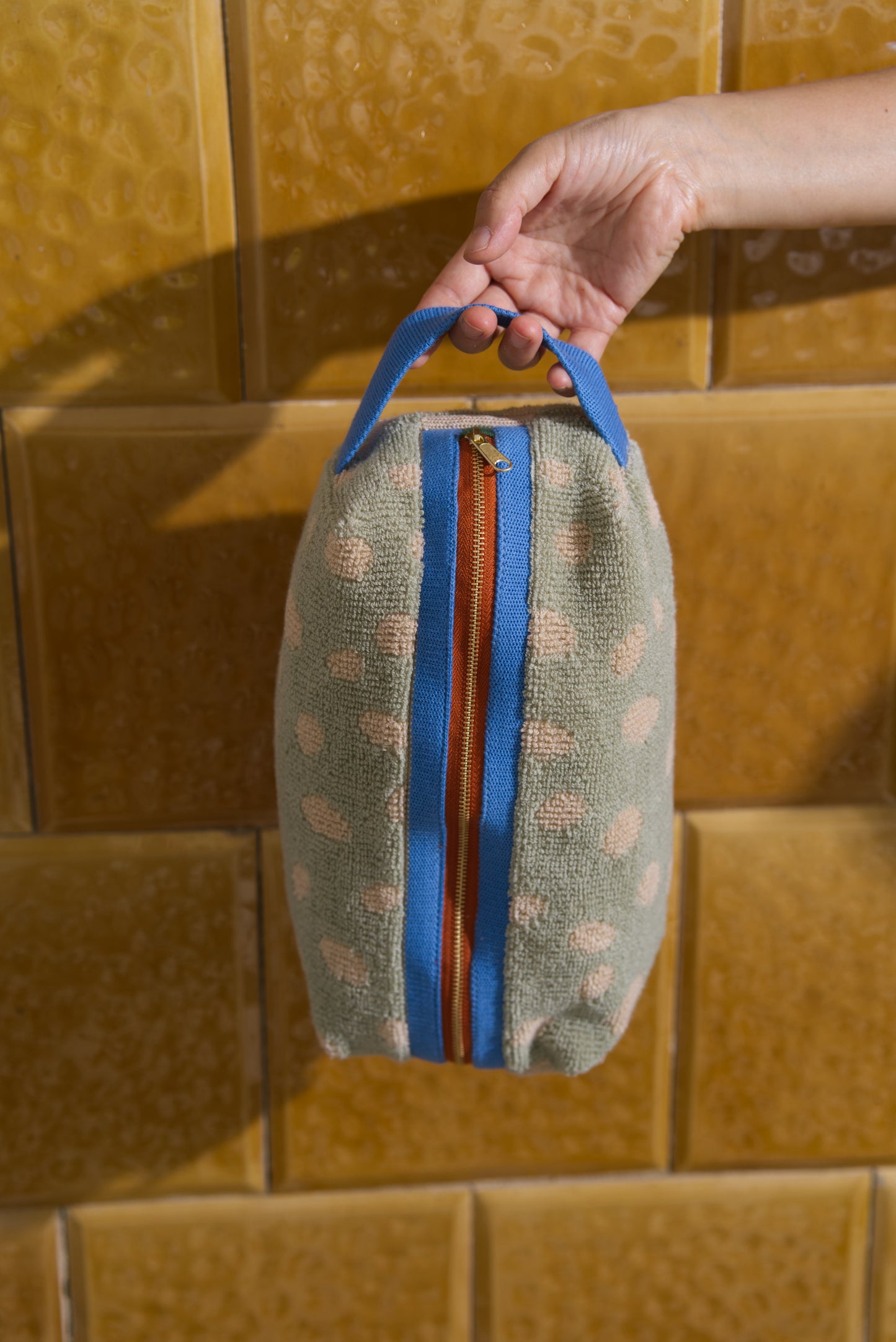 Pebbles Toiletry Bag | Sage | Large